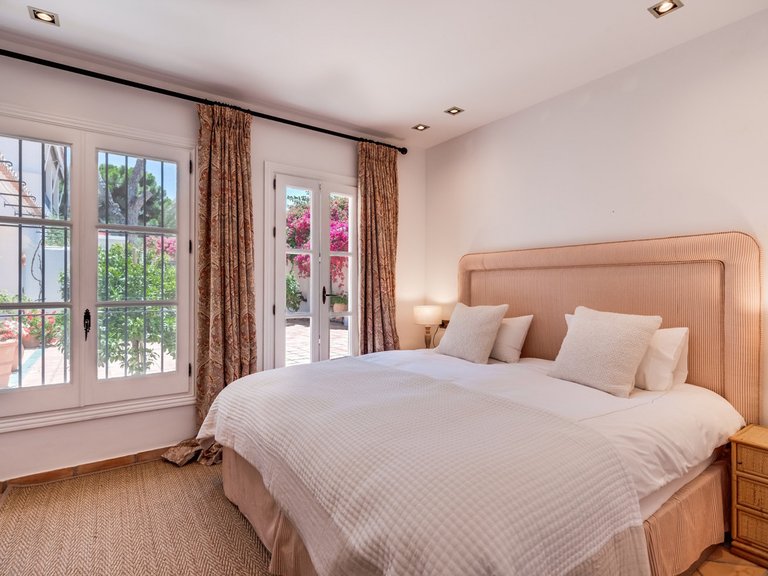 Apartment for Sale in La Zagaleta, Malaga 7