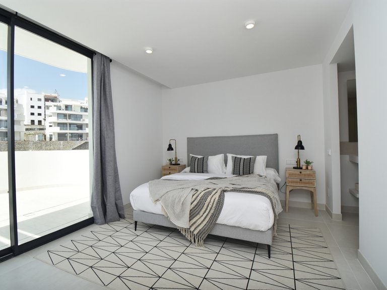 Apartment for Sale in Fuengirola, Malaga 12