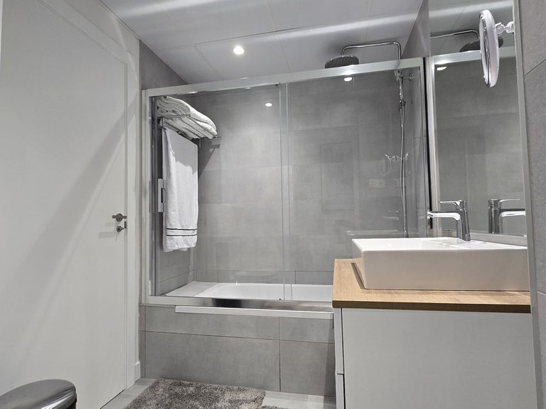 Apartment for Sale in New Golden Mile, Malaga 14