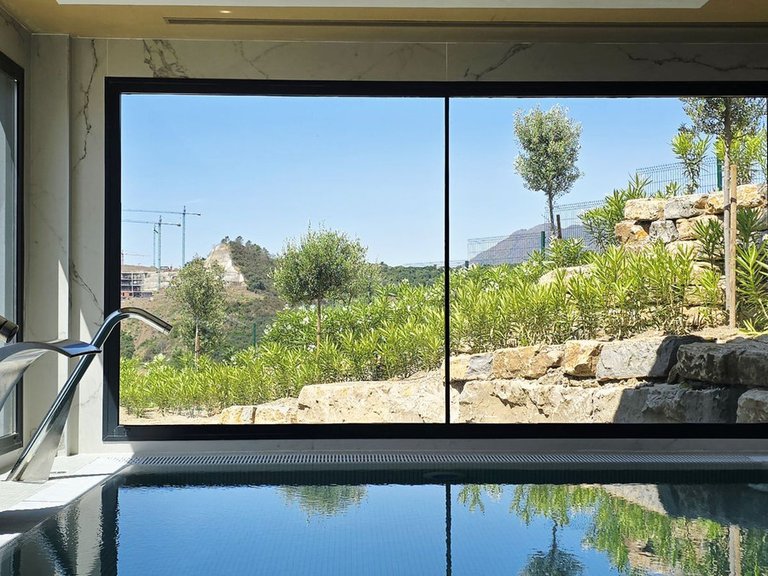 Apartment for Sale in New Golden Mile, Malaga 23