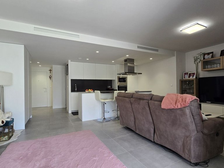 Apartment for Sale in New Golden Mile, Malaga 25
