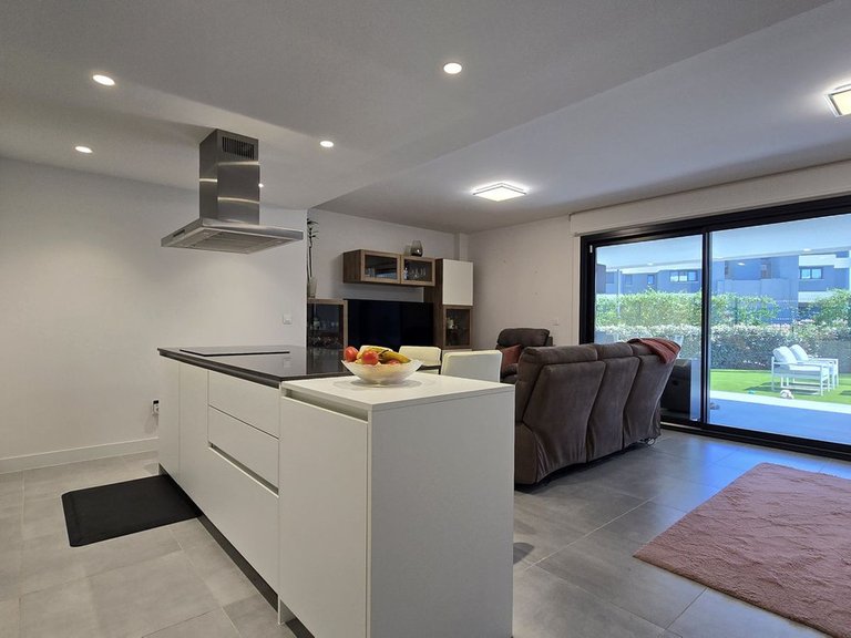 Apartment for Sale in New Golden Mile, Malaga 29