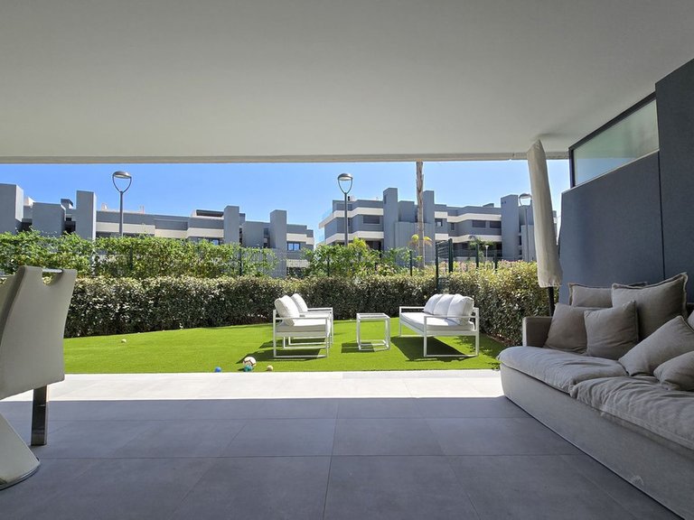 Apartment for Sale in New Golden Mile, Malaga 32