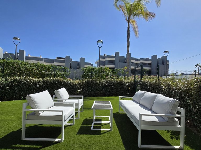 Apartment for Sale in New Golden Mile, Malaga 6