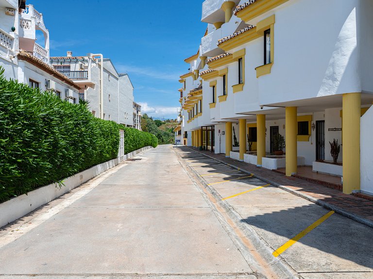 Apartment for Sale in Calahonda, Malaga 29