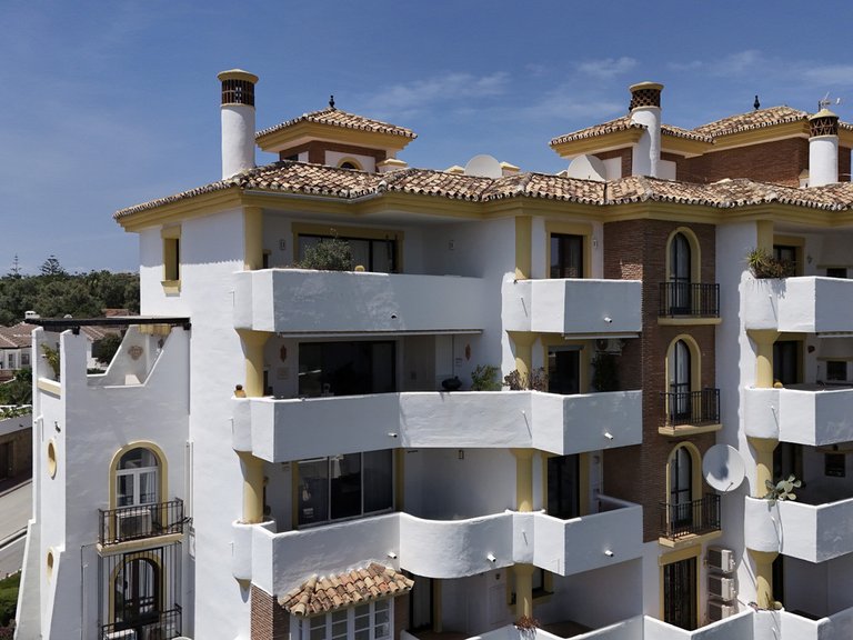Apartment for Sale in Calahonda, Malaga 3