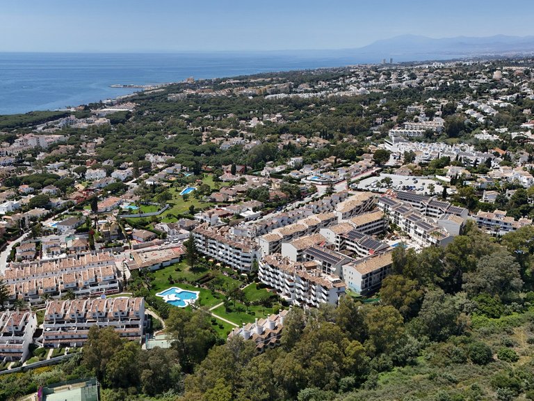 Apartment for Sale in Calahonda, Malaga 30