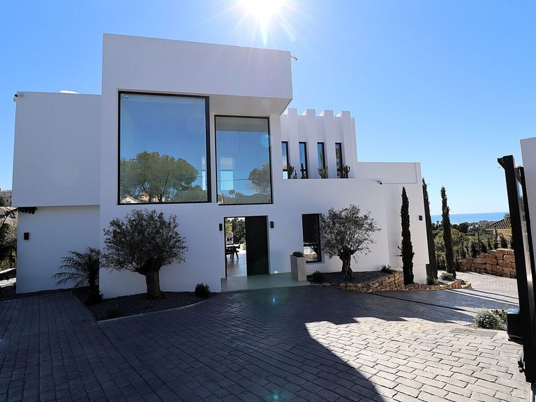Villa for Sale in Elviria, Malaga 1