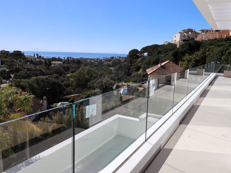 Villa for Sale in Elviria, Malaga 13