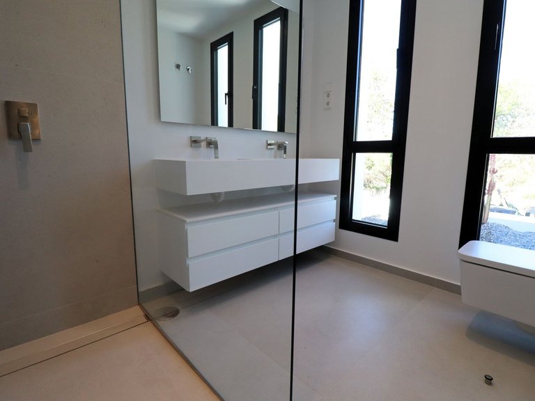 Villa for Sale in Elviria, Malaga 16