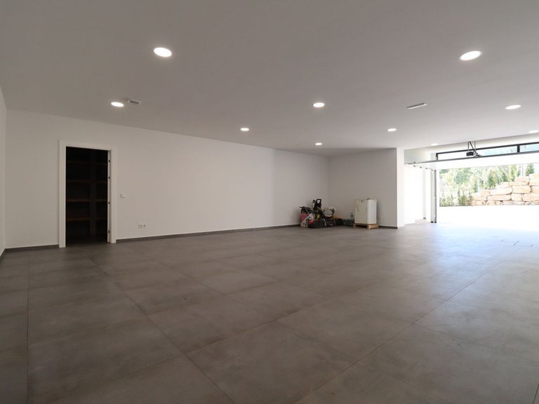 Villa for Sale in Elviria, Malaga 26