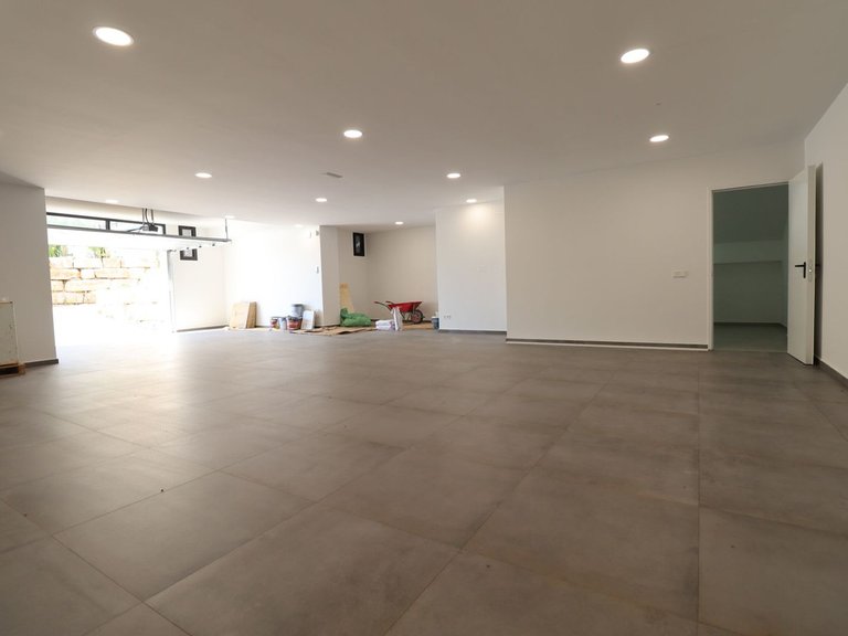 Villa for Sale in Elviria, Malaga 28