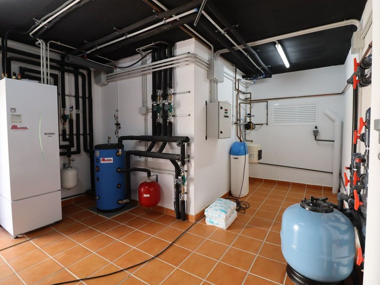 Villa for Sale in Elviria, Malaga 31