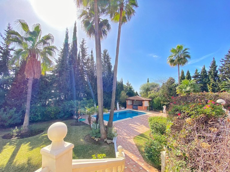 Villa for Sale in Nagüeles, Malaga 12