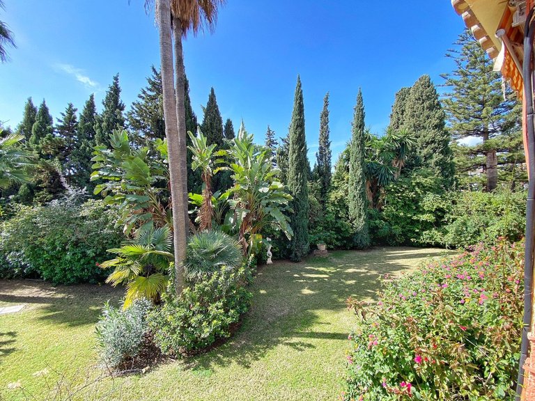 Villa for Sale in Nagüeles, Malaga 20