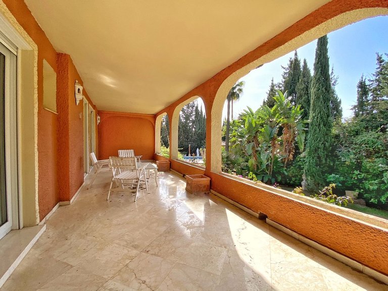 Villa for Sale in Nagüeles, Malaga 24