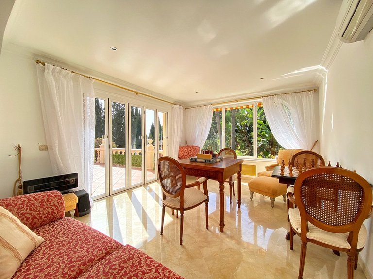 Villa for Sale in Nagüeles, Malaga 26