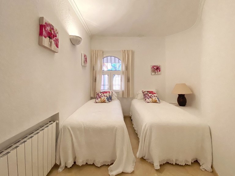 Villa for Sale in Nagüeles, Malaga 34