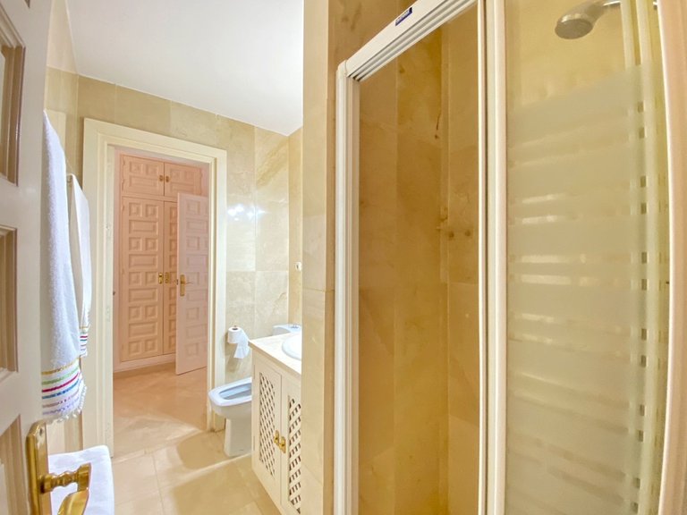 Villa for Sale in Nagüeles, Malaga 36