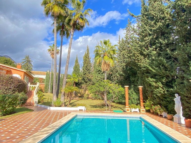 Villa for Sale in Nagüeles, Malaga 7