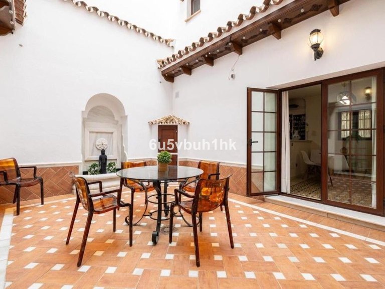 Villa for Sale in Fuengirola, Malaga 2