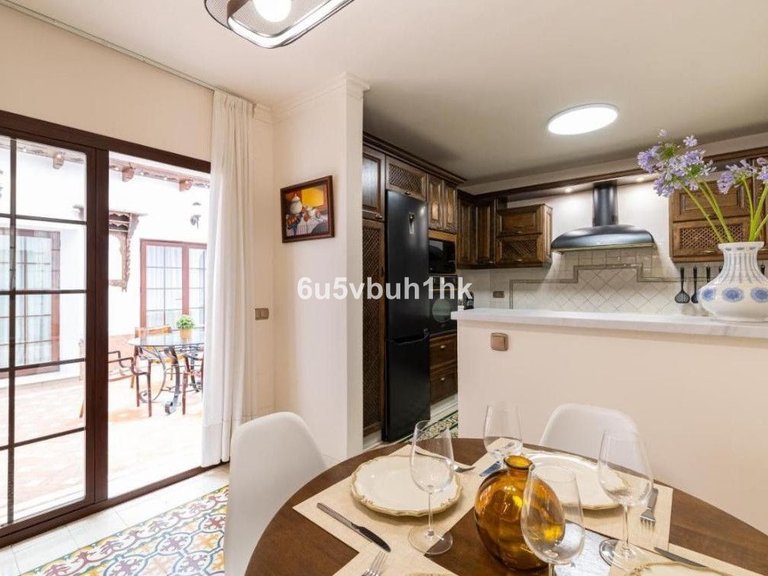 Villa for Sale in Fuengirola, Malaga 8