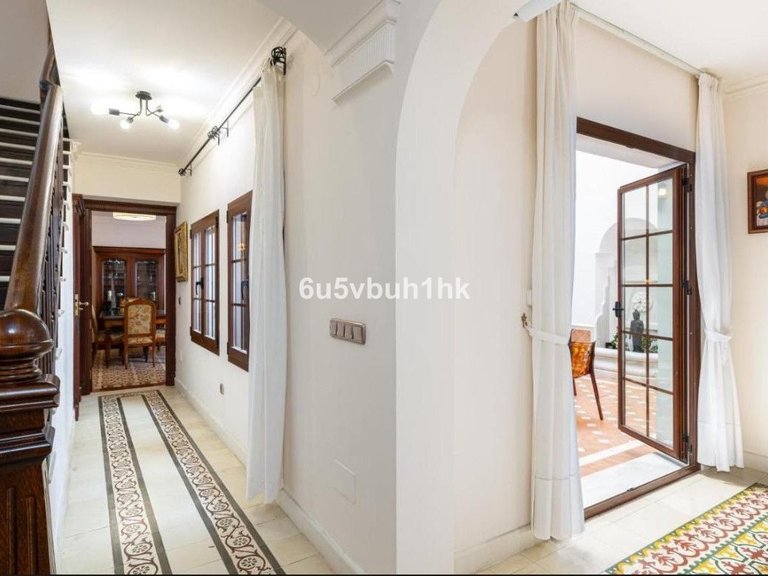Villa for Sale in Fuengirola, Malaga 9