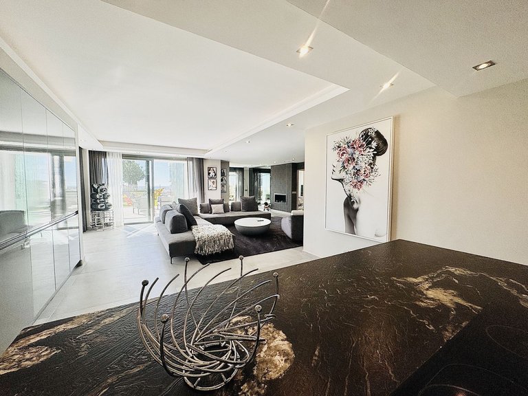 Apartment for Sale in Los Flamingos, Malaga 10