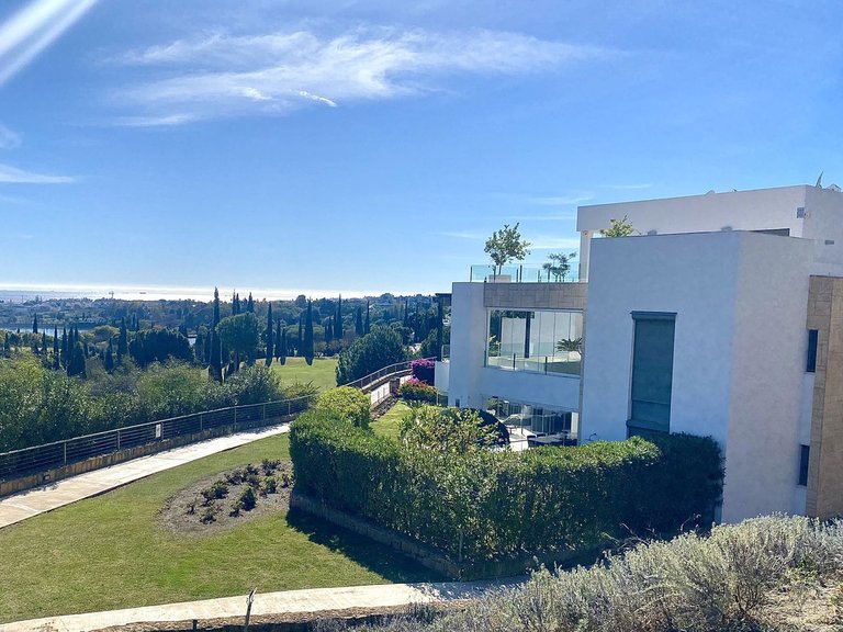 Apartment for Sale in Los Flamingos, Malaga 6