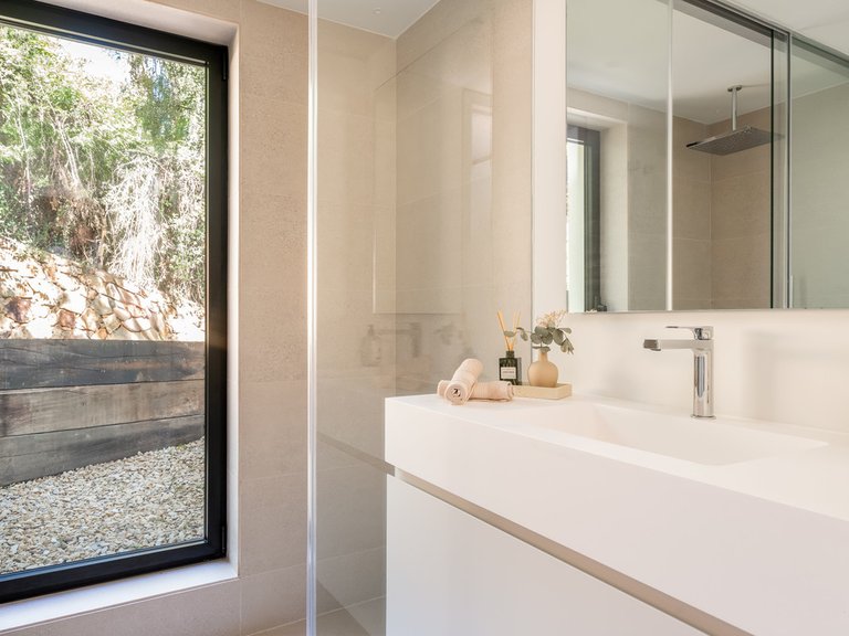 Villa for Sale in Nueva Andalucía, Malaga 20