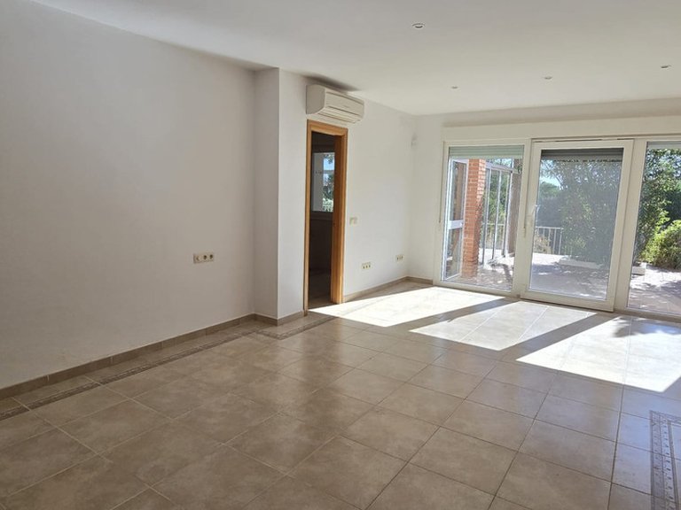 Villa for Sale in Alhaurín De La Torre, Malaga 13