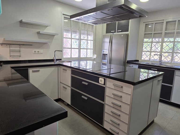 Villa for Sale in Alhaurín De La Torre, Malaga 22