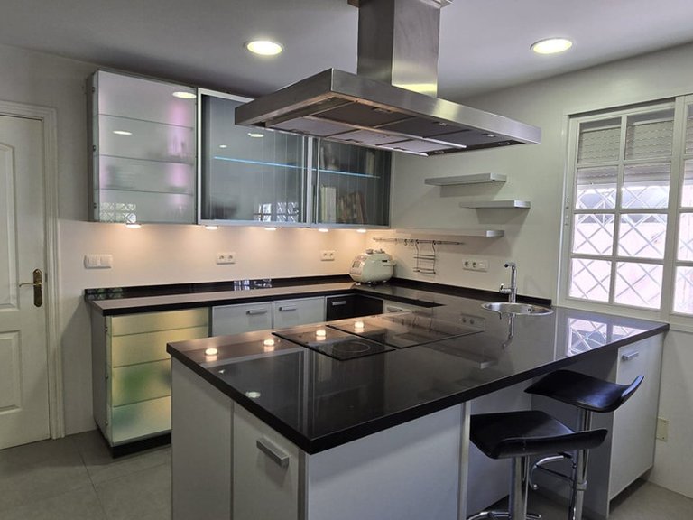 Villa for Sale in Alhaurín De La Torre, Malaga 23