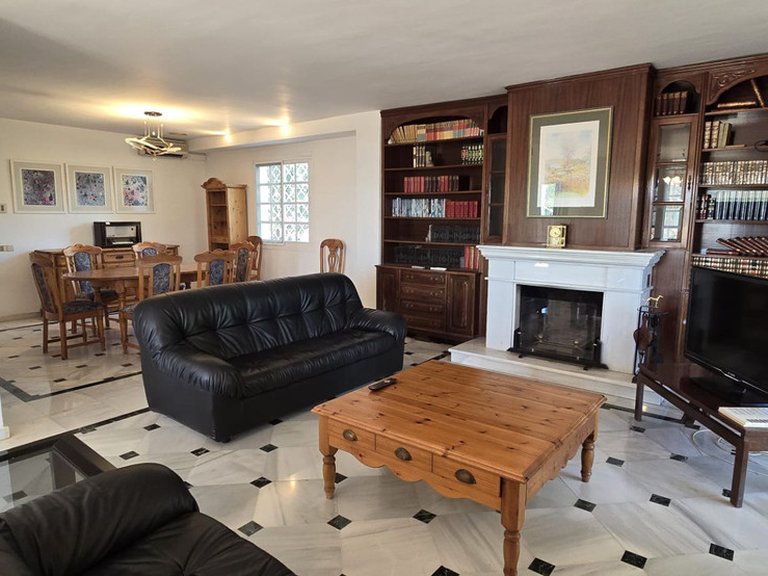 Villa for Sale in Alhaurín De La Torre, Malaga 27