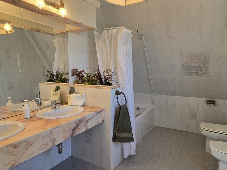 Villa for Sale in Alhaurín De La Torre, Malaga 38