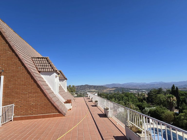 Villa for Sale in Alhaurín De La Torre, Malaga 45