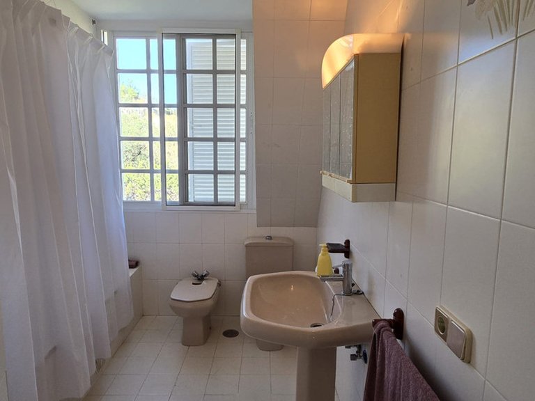 Villa for Sale in Alhaurín De La Torre, Malaga 47