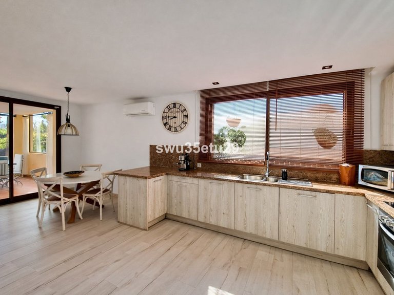 Apartment for Sale in La Mairena, Malaga 10