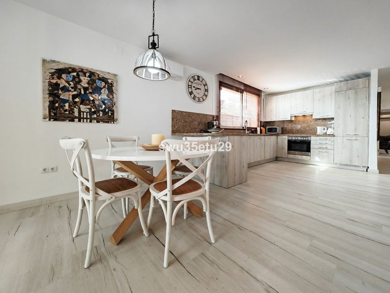 Apartment for Sale in La Mairena, Malaga 11
