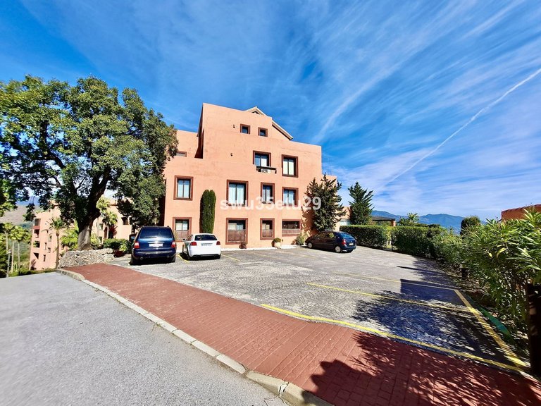 Apartment for Sale in La Mairena, Malaga 16