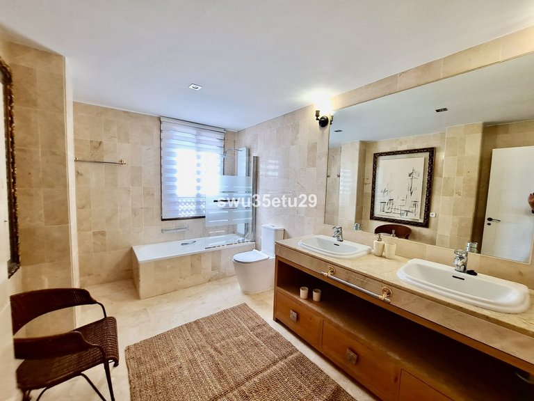 Apartment for Sale in La Mairena, Malaga 18