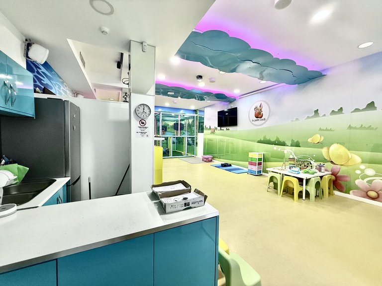 Commercial for Sale in Los Boliches, Malaga 4