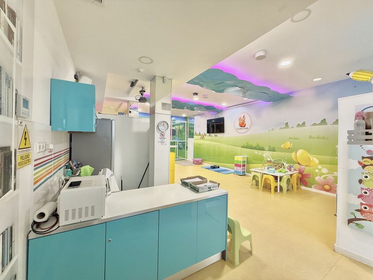 Commercial for Sale in Los Boliches, Malaga 5