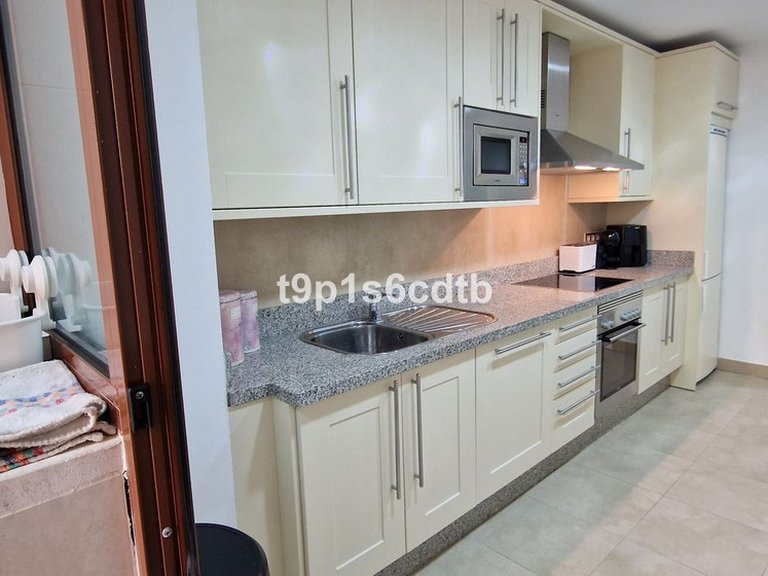 Apartment for Sale in Benahavís, Malaga 11