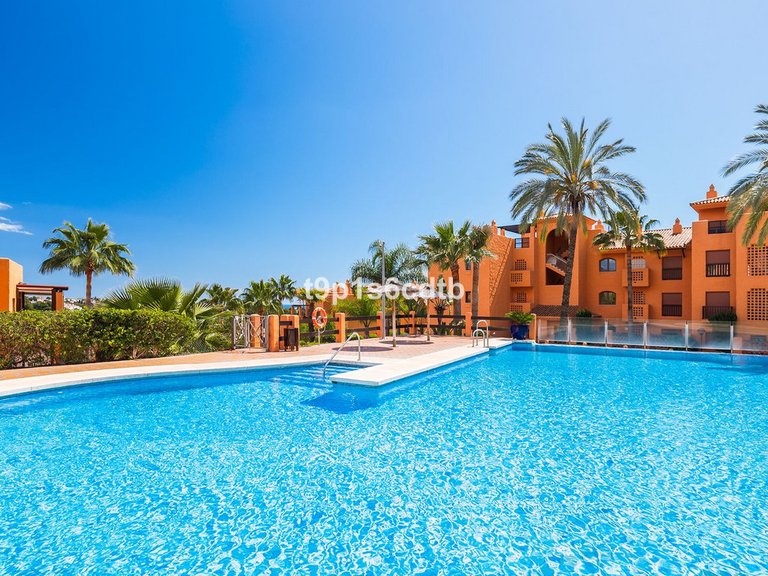 Apartment for Sale in Benahavís, Malaga 20