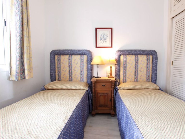 Apartment for Sale in Calahonda, Malaga 12