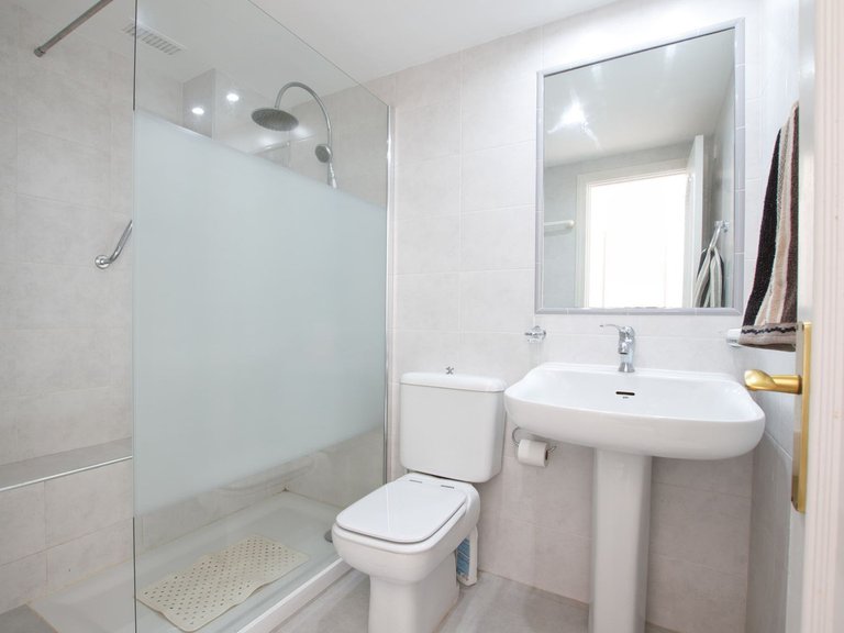 Apartment for Sale in Calahonda, Malaga 3