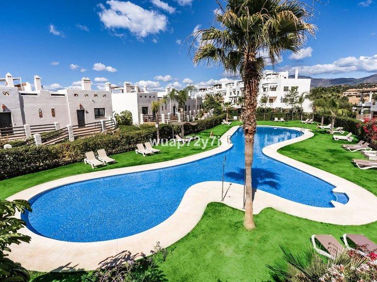 Apartment for Sale in Selwo, Malaga 1