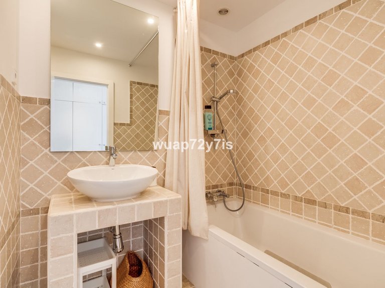 Apartment for Sale in Selwo, Malaga 22