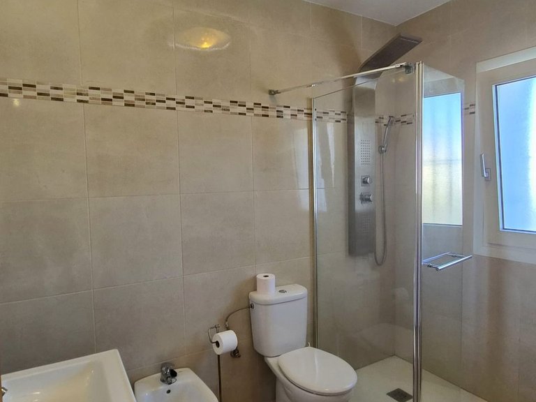 Villa for Sale in Alhaurín De La Torre, Malaga 31